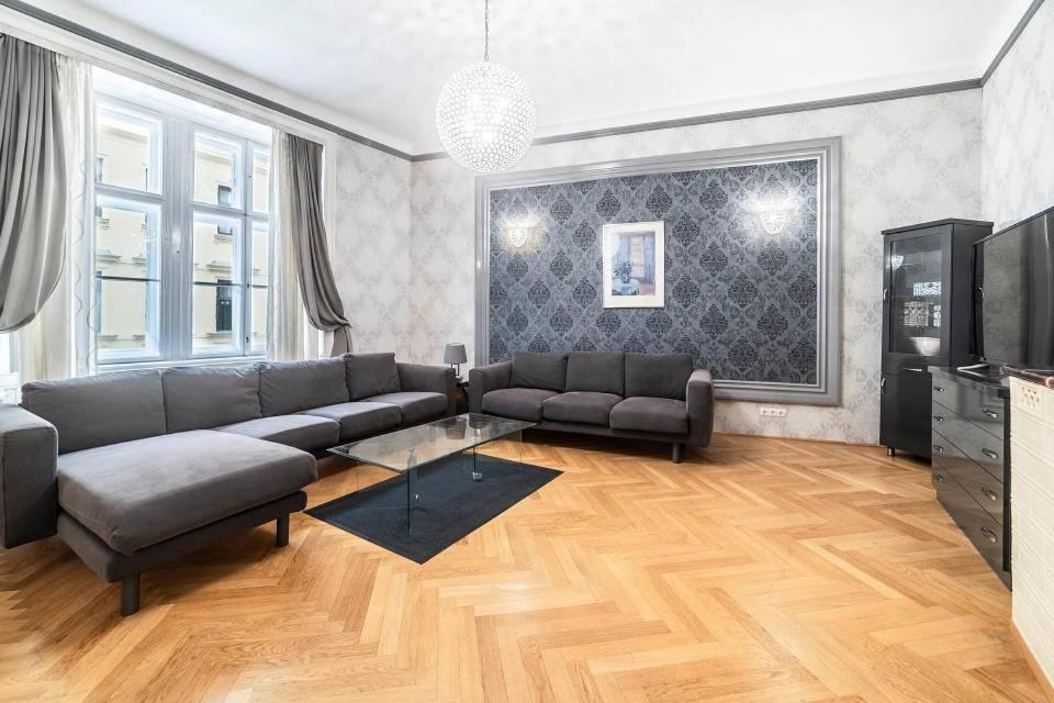 Carlton Suites Wien Exteriör bild