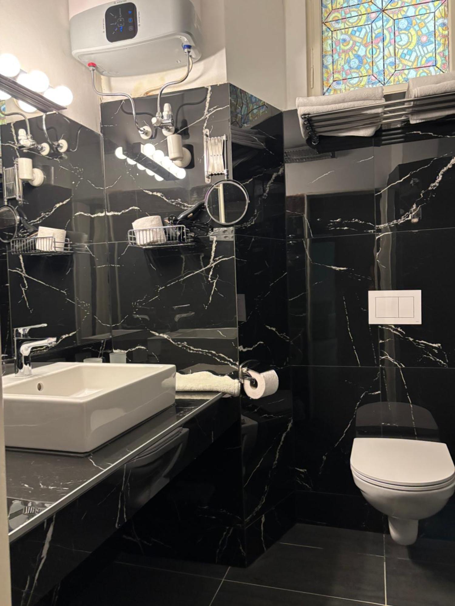 Carlton Suites Wien Exteriör bild