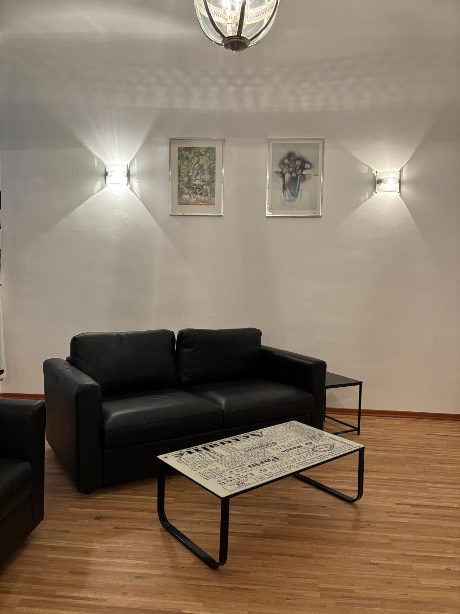 Carlton Suites Wien Exteriör bild